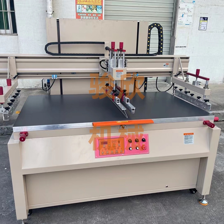 南京絲印機(jī)廠家，南京移印機(jī)廠家，駿欣機(jī)械玻璃絲印機(jī)印刷精度高